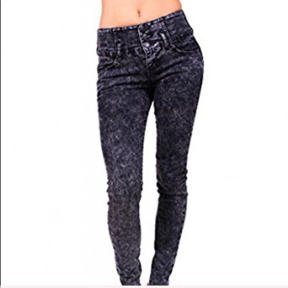 Celebrity Pink acid washed hi waisted jeans